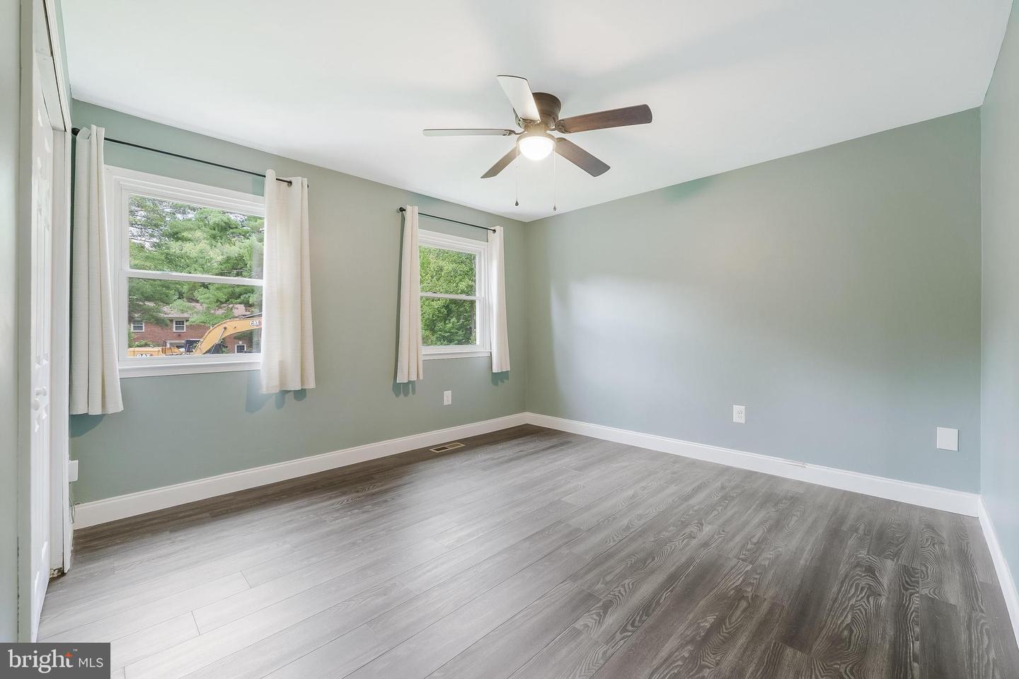 13283 KENNY RD, WOODBRIDGE, Virginia 22193, 4 Bedrooms Bedrooms, ,2 BathroomsBathrooms,Residential,For sale,13283 KENNY RD,VAPW2098574 MLS # VAPW2098574