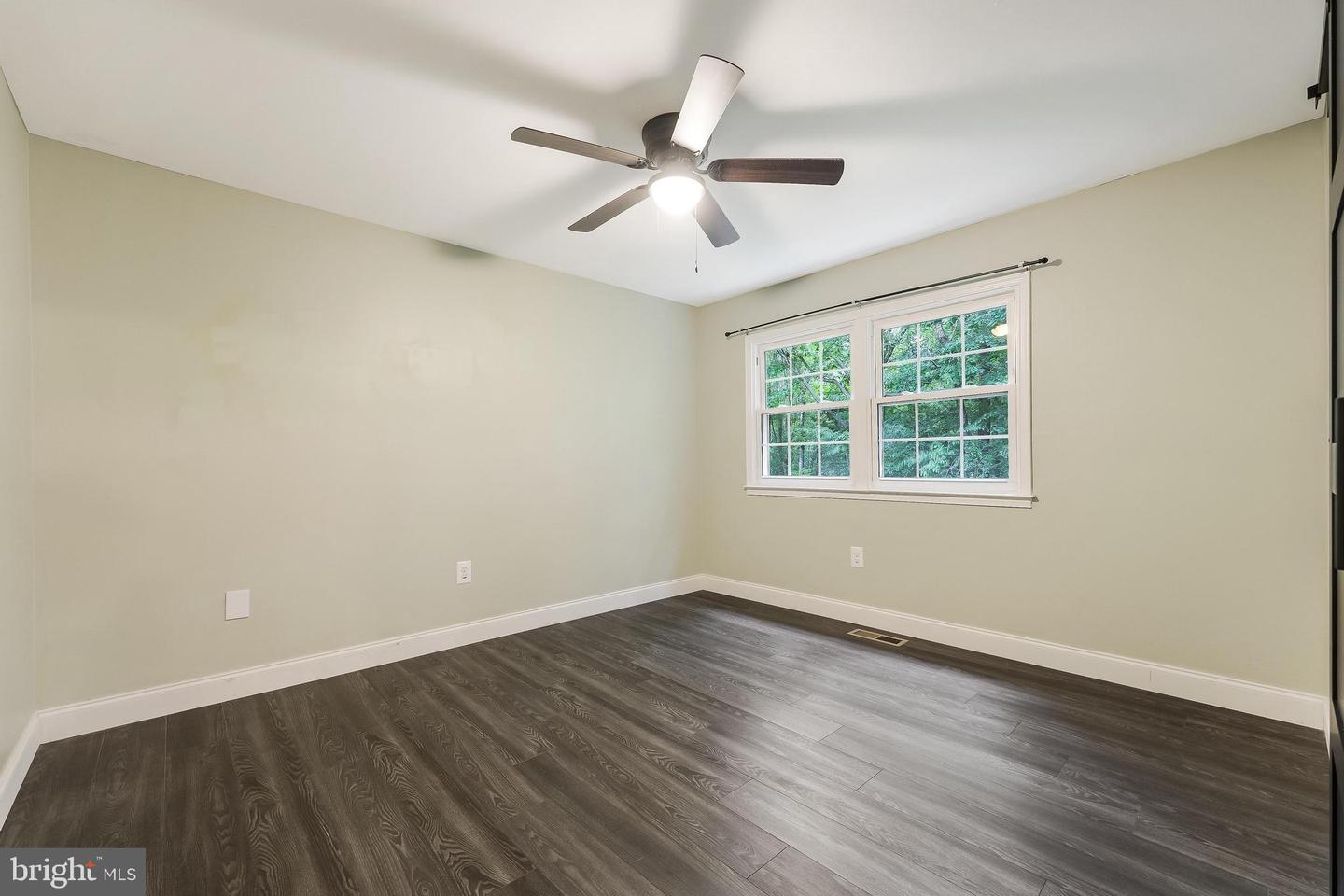 13283 KENNY RD, WOODBRIDGE, Virginia 22193, 4 Bedrooms Bedrooms, ,2 BathroomsBathrooms,Residential,For sale,13283 KENNY RD,VAPW2098574 MLS # VAPW2098574