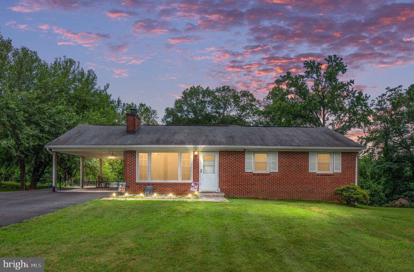 1012 CONWAY RD, FREDERICKSBURG, Virginia 22405, 3 Bedrooms Bedrooms, ,2 BathroomsBathrooms,Residential,For sale,1012 CONWAY RD,VAST2040500 MLS # VAST2040500