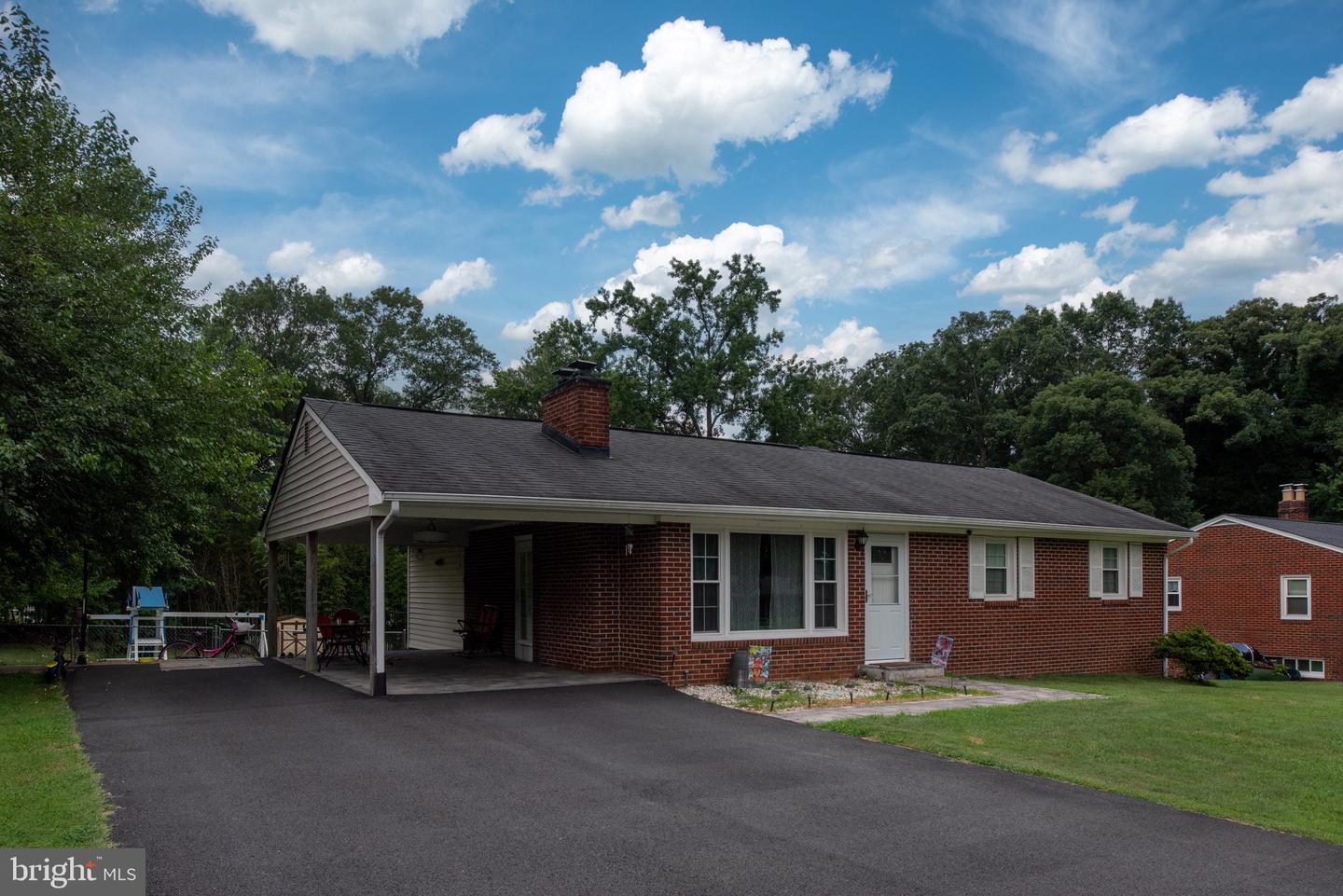 1012 CONWAY RD, FREDERICKSBURG, Virginia 22405, 3 Bedrooms Bedrooms, ,2 BathroomsBathrooms,Residential,For sale,1012 CONWAY RD,VAST2040500 MLS # VAST2040500