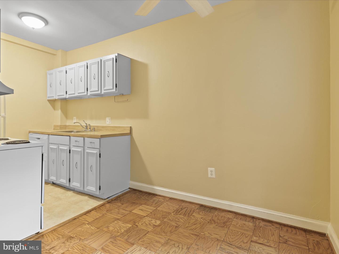 3051 IDAHO AVE NW #101, WASHINGTON, District Of Columbia 20016, ,1 BathroomBathrooms,Residential,For sale,3051 IDAHO AVE NW #101,DCDC2209098 MLS # DCDC2209098