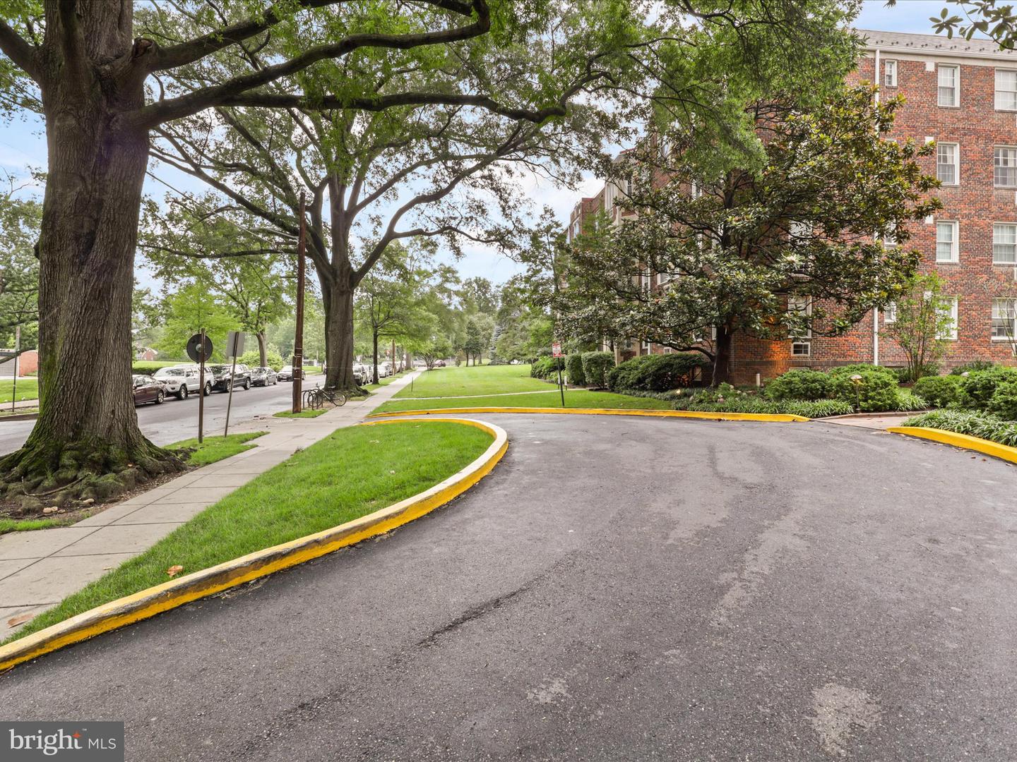 3051 IDAHO AVE NW #101, WASHINGTON, District Of Columbia 20016, ,1 BathroomBathrooms,Residential,For sale,3051 IDAHO AVE NW #101,DCDC2209098 MLS # DCDC2209098