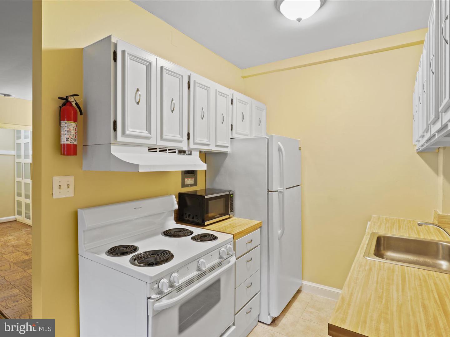 3051 IDAHO AVE NW #101, WASHINGTON, District Of Columbia 20016, ,1 BathroomBathrooms,Residential,For sale,3051 IDAHO AVE NW #101,DCDC2209098 MLS # DCDC2209098