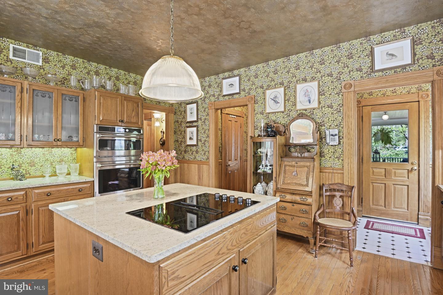 204 RIVER PARK DR, GREAT FALLS, Virginia 22066, 5 Bedrooms Bedrooms, ,4 BathroomsBathrooms,Residential,For sale,204 RIVER PARK DR,VAFX2253696 MLS # VAFX2253696