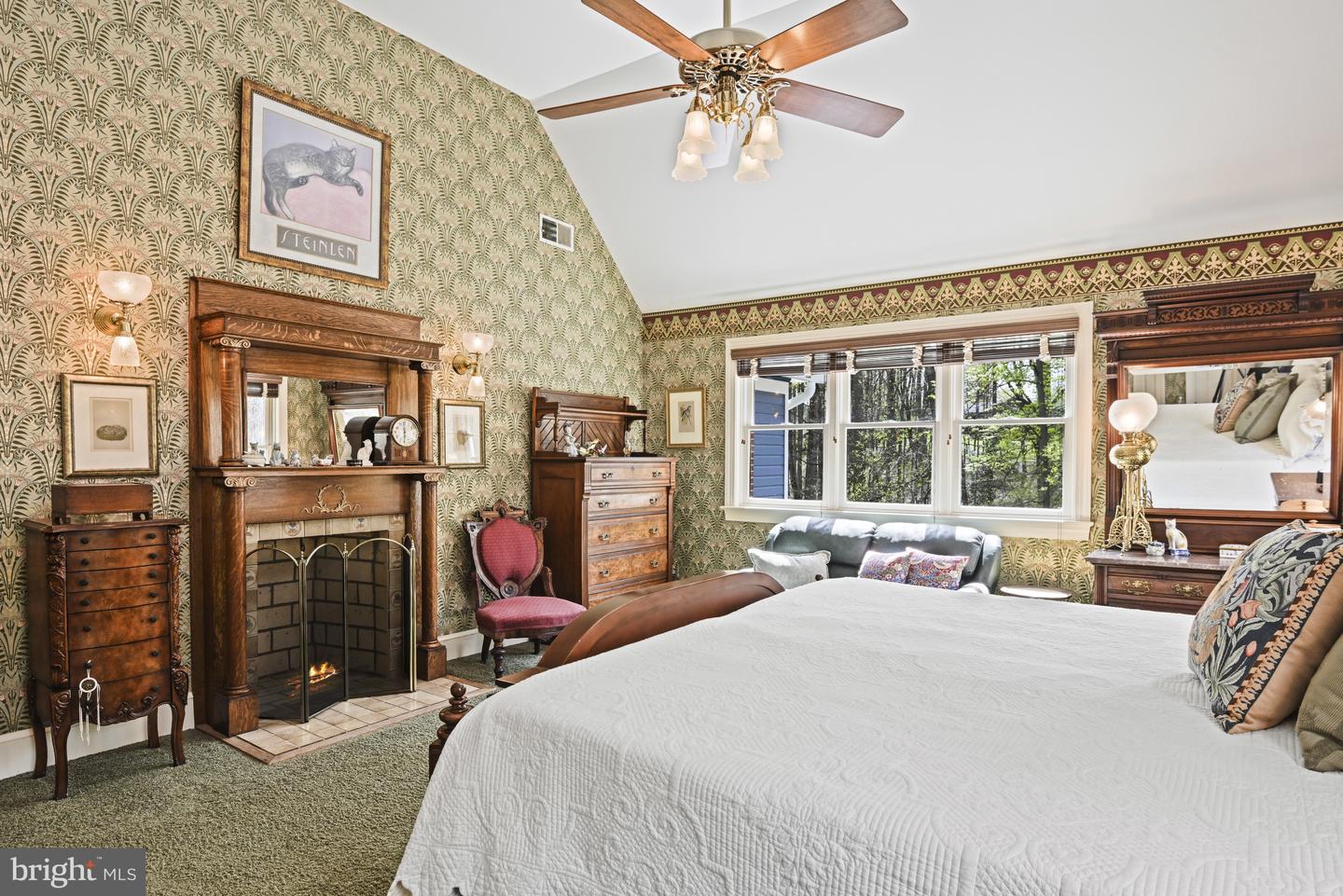 204 RIVER PARK DR, GREAT FALLS, Virginia 22066, 5 Bedrooms Bedrooms, ,4 BathroomsBathrooms,Residential,For sale,204 RIVER PARK DR,VAFX2253696 MLS # VAFX2253696