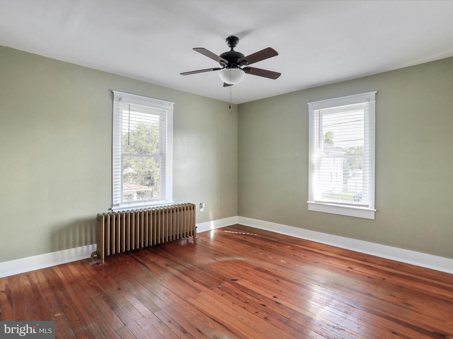588 E KING ST, STRASBURG, Virginia 22657, 3 Bedrooms Bedrooms, ,1 BathroomBathrooms,Residential,For sale,588 E KING ST,VASH2011926 MLS # VASH2011926