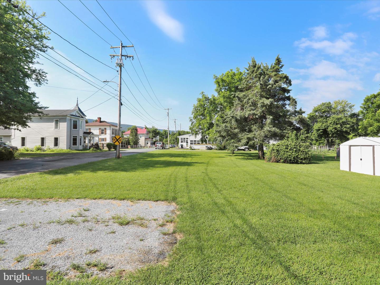 588 E KING ST, STRASBURG, Virginia 22657, 3 Bedrooms Bedrooms, ,1 BathroomBathrooms,Residential,For sale,588 E KING ST,VASH2011926 MLS # VASH2011926
