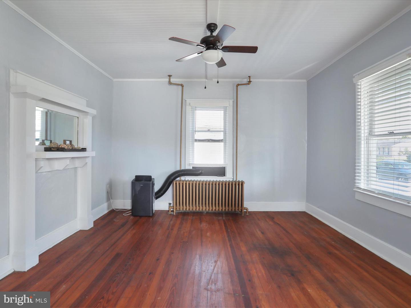 588 E KING ST, STRASBURG, Virginia 22657, 3 Bedrooms Bedrooms, ,1 BathroomBathrooms,Residential,For sale,588 E KING ST,VASH2011926 MLS # VASH2011926