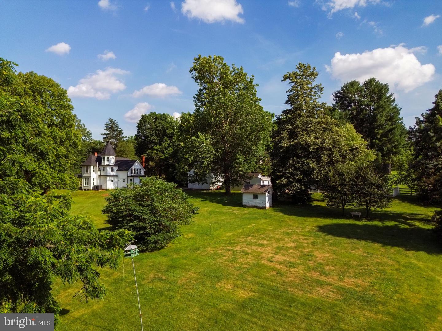 17115 SIMPSON CIR, PAEONIAN SPRINGS, Virginia 20129, 4 Bedrooms Bedrooms, ,3 BathroomsBathrooms,Residential,For sale,17115 SIMPSON CIR,VALO2101376 MLS # VALO2101376