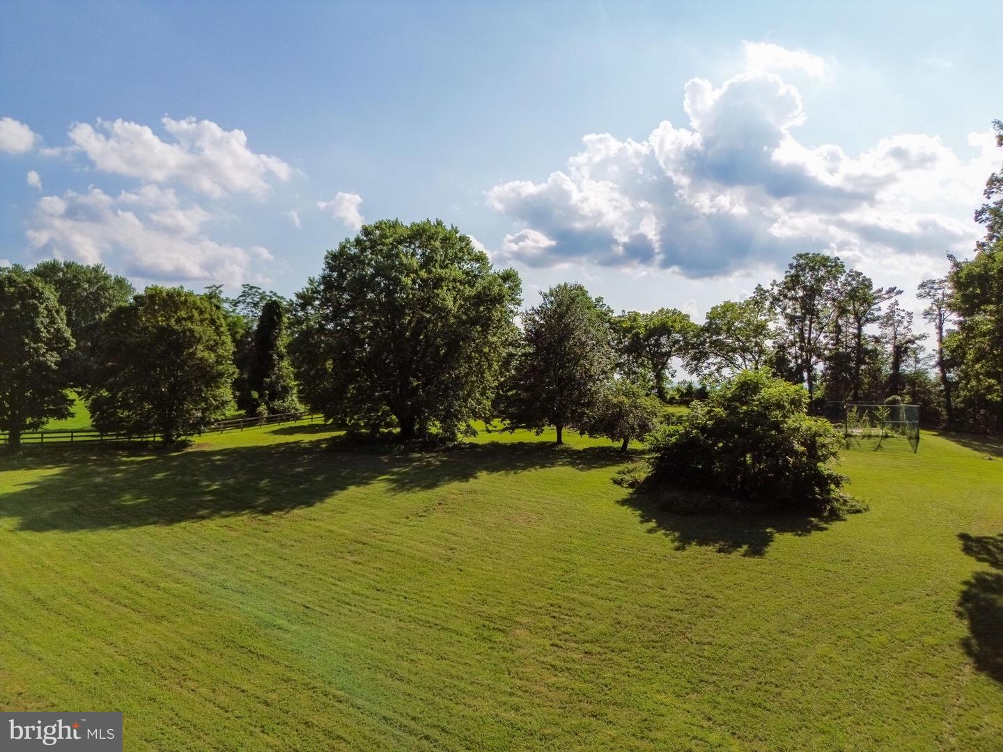 17115 SIMPSON CIR, PAEONIAN SPRINGS, Virginia 20129, 4 Bedrooms Bedrooms, ,3 BathroomsBathrooms,Residential,For sale,17115 SIMPSON CIR,VALO2101376 MLS # VALO2101376