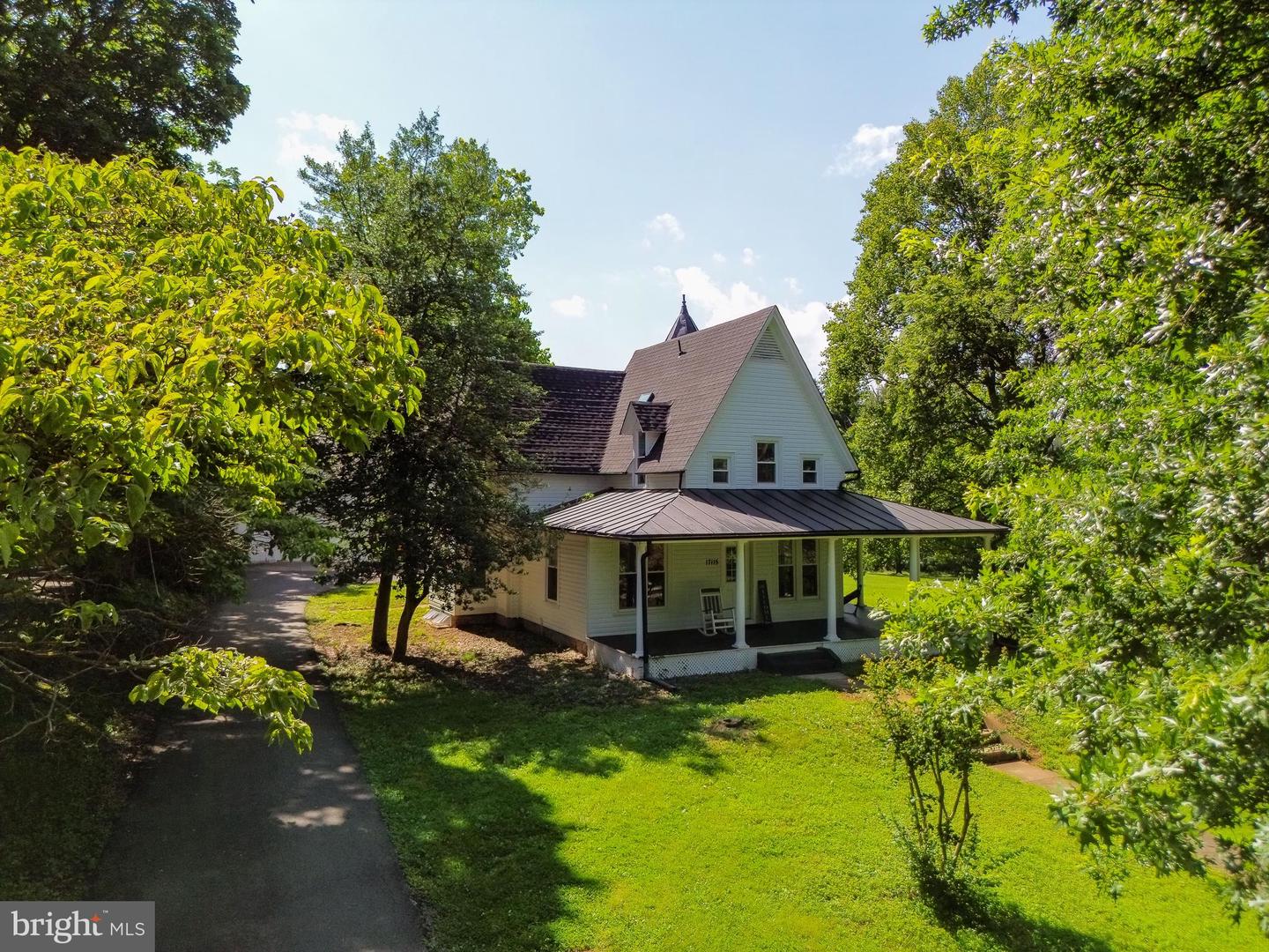 17115 SIMPSON CIR, PAEONIAN SPRINGS, Virginia 20129, 4 Bedrooms Bedrooms, ,3 BathroomsBathrooms,Residential,For sale,17115 SIMPSON CIR,VALO2101376 MLS # VALO2101376