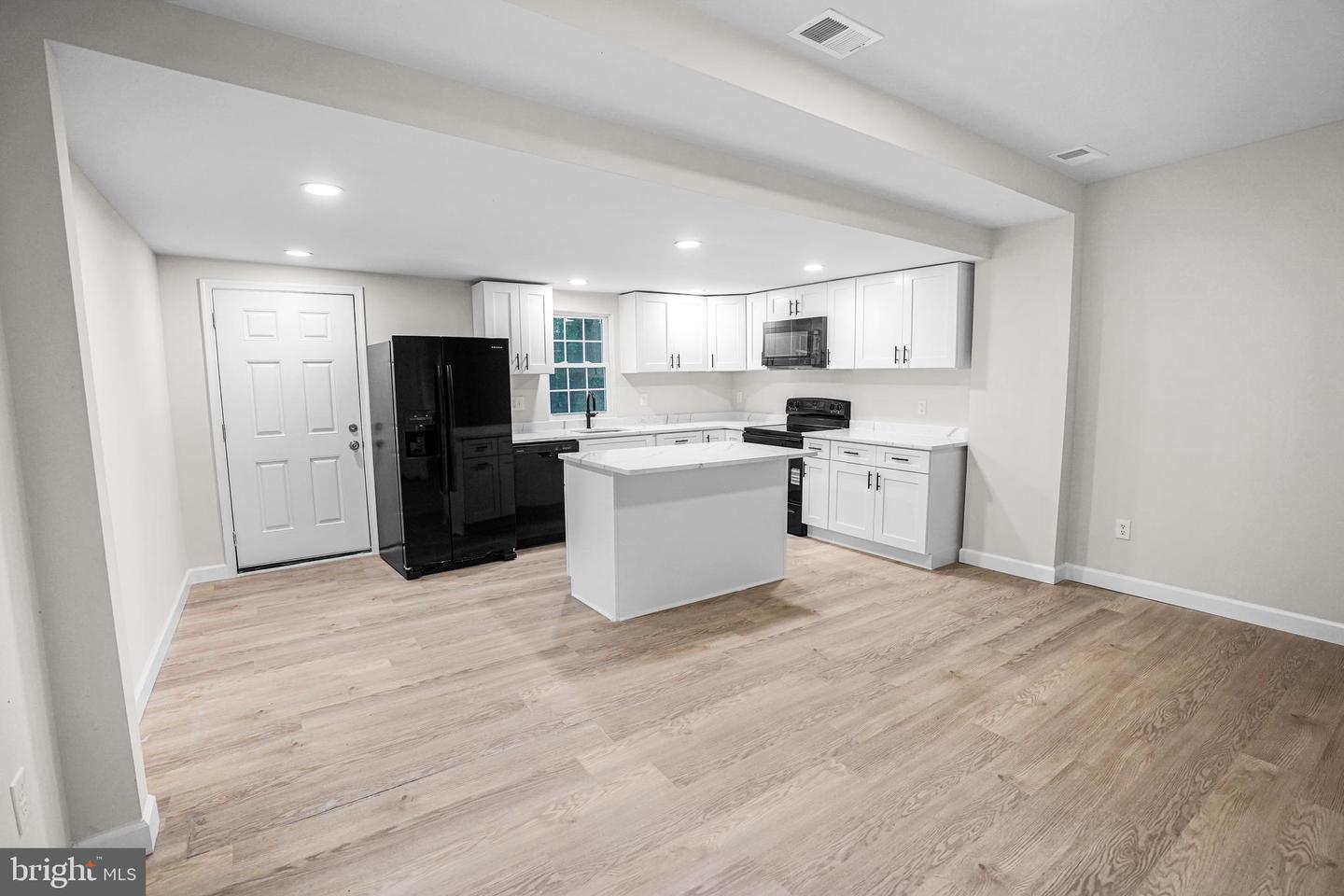 317 S WEST ST, PETERSBURG, Virginia 23803, 4 Bedrooms Bedrooms, ,2 BathroomsBathrooms,Residential,For sale,317 S WEST ST,VAPC2000124 MLS # VAPC2000124