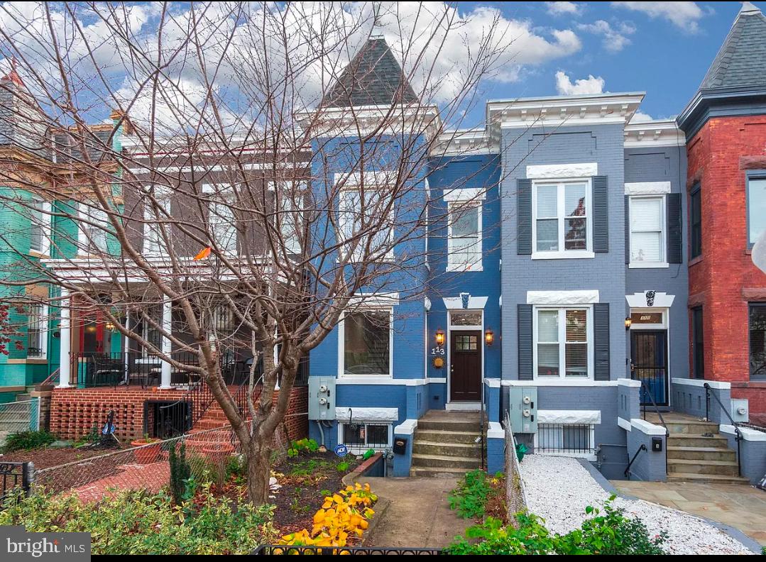 113 R ST NE, WASHINGTON, District Of Columbia 20002, 4 Bedrooms Bedrooms, ,4 BathroomsBathrooms,Residential,For sale,113 R ST NE,DCDC2209280 MLS # DCDC2209280