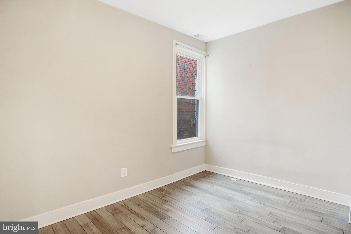 113 R ST NE, WASHINGTON, District Of Columbia 20002, 4 Bedrooms Bedrooms, ,4 BathroomsBathrooms,Residential,For sale,113 R ST NE,DCDC2209280 MLS # DCDC2209280
