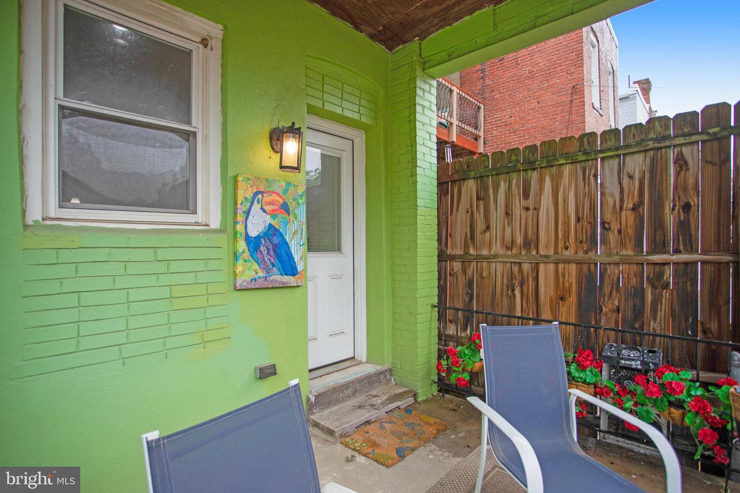 113 R ST NE, WASHINGTON, District Of Columbia 20002, 4 Bedrooms Bedrooms, ,4 BathroomsBathrooms,Residential,For sale,113 R ST NE,DCDC2209280 MLS # DCDC2209280