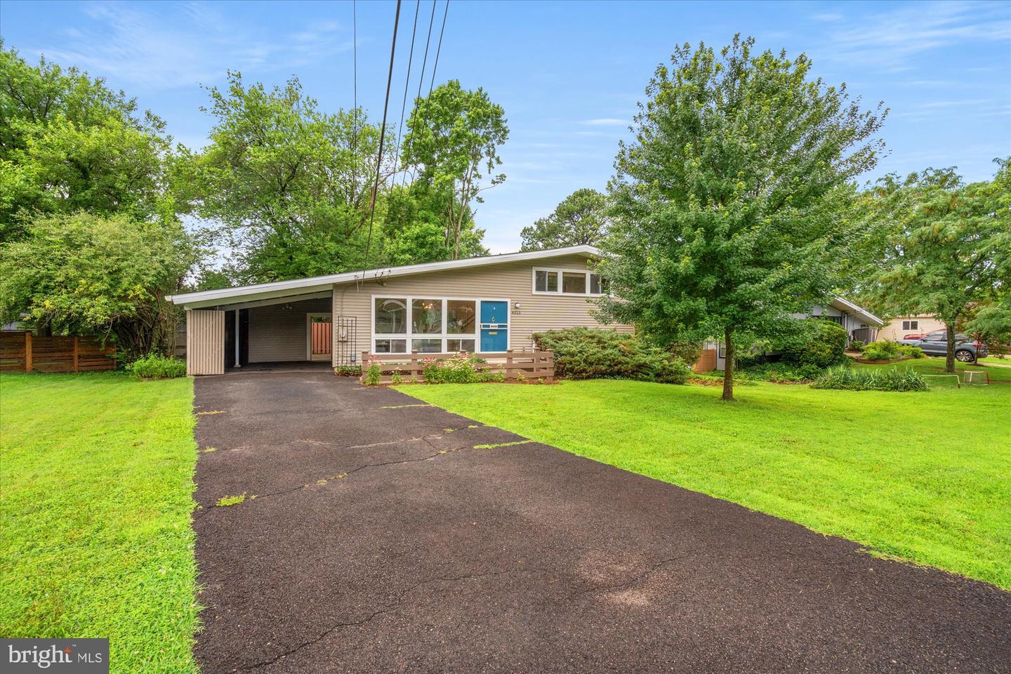 4013 JAVINS DR, ALEXANDRIA, Virginia 22310, 4 Bedrooms Bedrooms, ,2 BathroomsBathrooms,Residential,For sale,4013 JAVINS DR,VAFX2253824 MLS # VAFX2253824