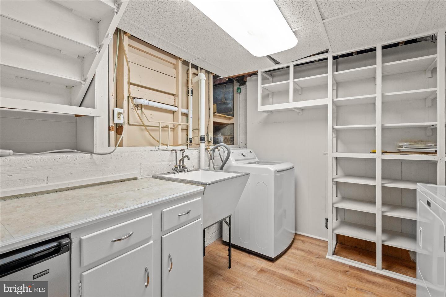 4013 JAVINS DR, ALEXANDRIA, Virginia 22310, 4 Bedrooms Bedrooms, ,2 BathroomsBathrooms,Residential,For sale,4013 JAVINS DR,VAFX2253824 MLS # VAFX2253824