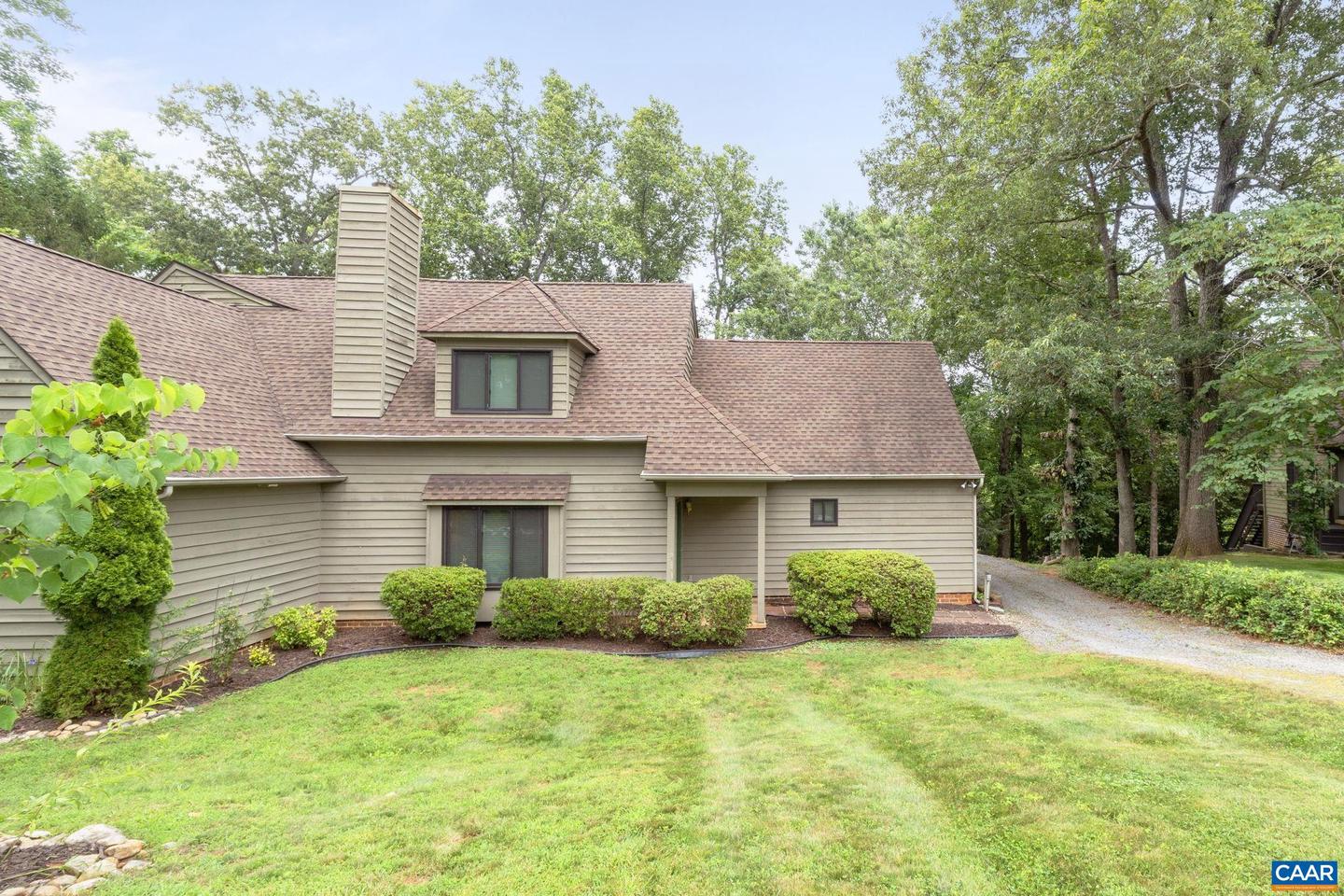 1043 AMBER RIDGE DR, CHARLOTTESVILLE, Virginia 22901, 4 Bedrooms Bedrooms, ,2 BathroomsBathrooms,Residential,For sale,1043 AMBER RIDGE DR,666459 MLS # 666459