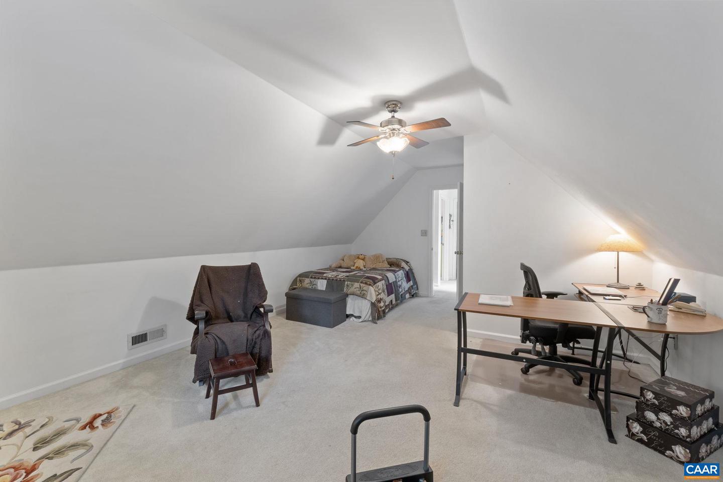 1043 AMBER RIDGE DR, CHARLOTTESVILLE, Virginia 22901, 4 Bedrooms Bedrooms, ,2 BathroomsBathrooms,Residential,For sale,1043 AMBER RIDGE DR,666459 MLS # 666459
