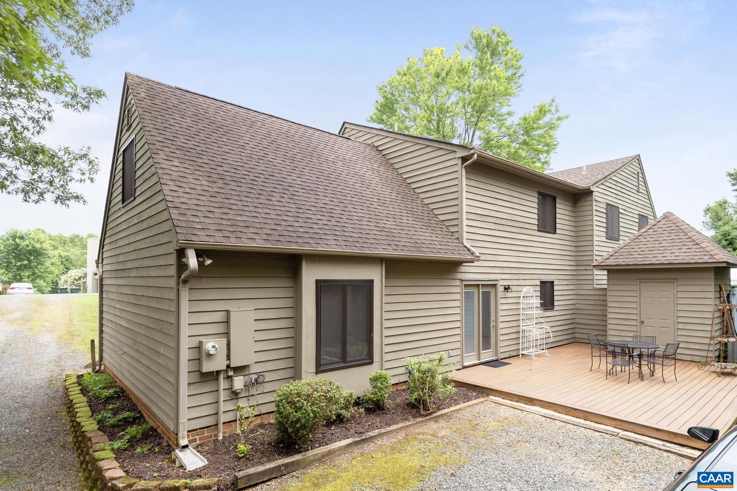 1043 AMBER RIDGE DR, CHARLOTTESVILLE, Virginia 22901, 4 Bedrooms Bedrooms, ,2 BathroomsBathrooms,Residential,For sale,1043 AMBER RIDGE DR,666459 MLS # 666459