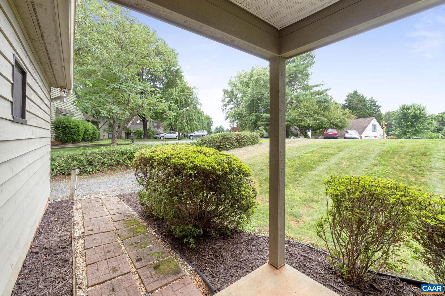 1043 AMBER RIDGE DR, CHARLOTTESVILLE, Virginia 22901, 4 Bedrooms Bedrooms, ,2 BathroomsBathrooms,Residential,For sale,1043 AMBER RIDGE DR,666459 MLS # 666459