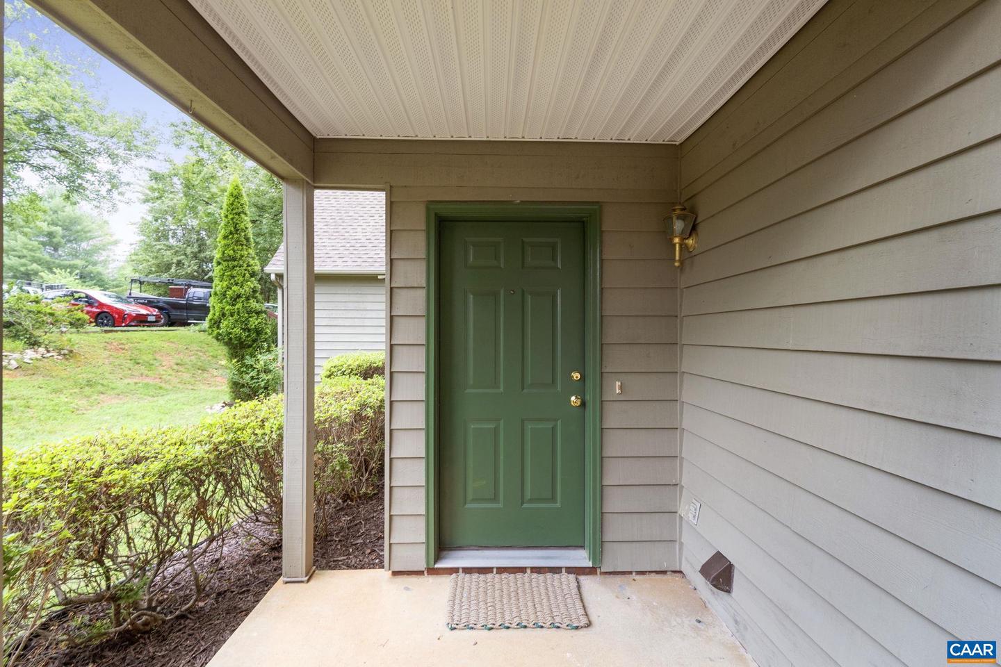 1043 AMBER RIDGE DR, CHARLOTTESVILLE, Virginia 22901, 4 Bedrooms Bedrooms, ,2 BathroomsBathrooms,Residential,For sale,1043 AMBER RIDGE DR,666459 MLS # 666459