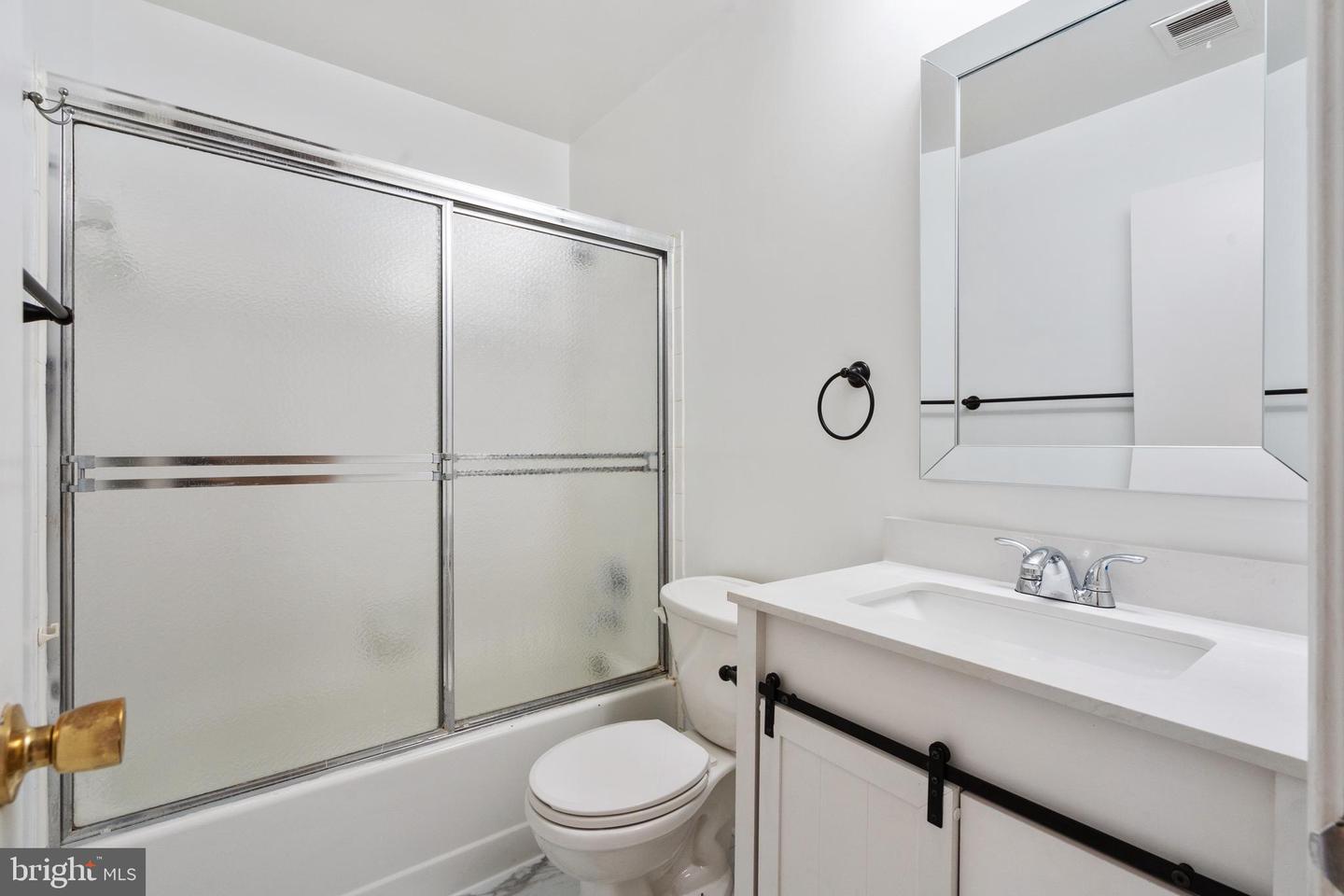 5501 WOODLAWN MANOR CT, ALEXANDRIA, Virginia 22309, 4 Bedrooms Bedrooms, ,3 BathroomsBathrooms,Residential,For sale,5501 WOODLAWN MANOR CT,VAFX2253830 MLS # VAFX2253830