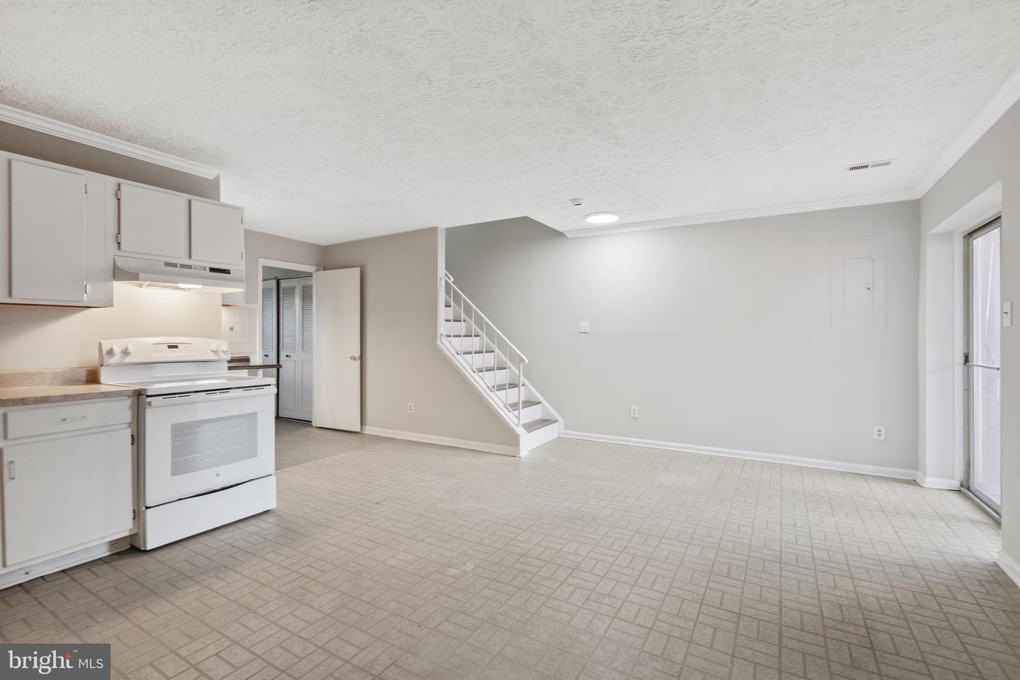 5501 WOODLAWN MANOR CT, ALEXANDRIA, Virginia 22309, 4 Bedrooms Bedrooms, ,3 BathroomsBathrooms,Residential,For sale,5501 WOODLAWN MANOR CT,VAFX2253830 MLS # VAFX2253830