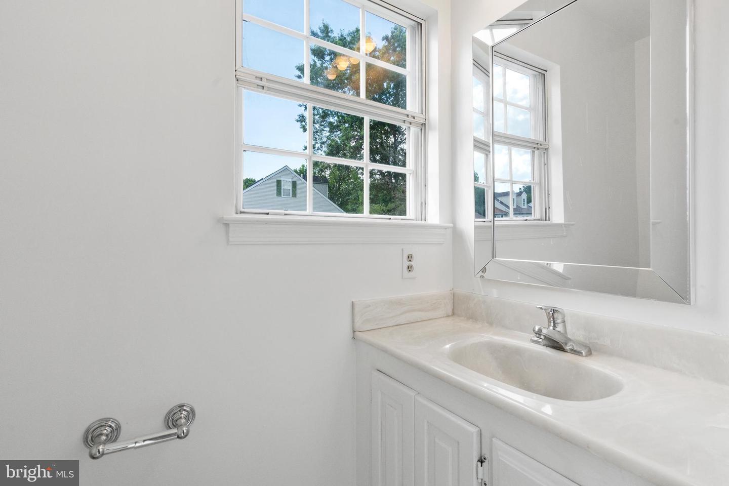 5501 WOODLAWN MANOR CT, ALEXANDRIA, Virginia 22309, 4 Bedrooms Bedrooms, ,3 BathroomsBathrooms,Residential,For sale,5501 WOODLAWN MANOR CT,VAFX2253830 MLS # VAFX2253830