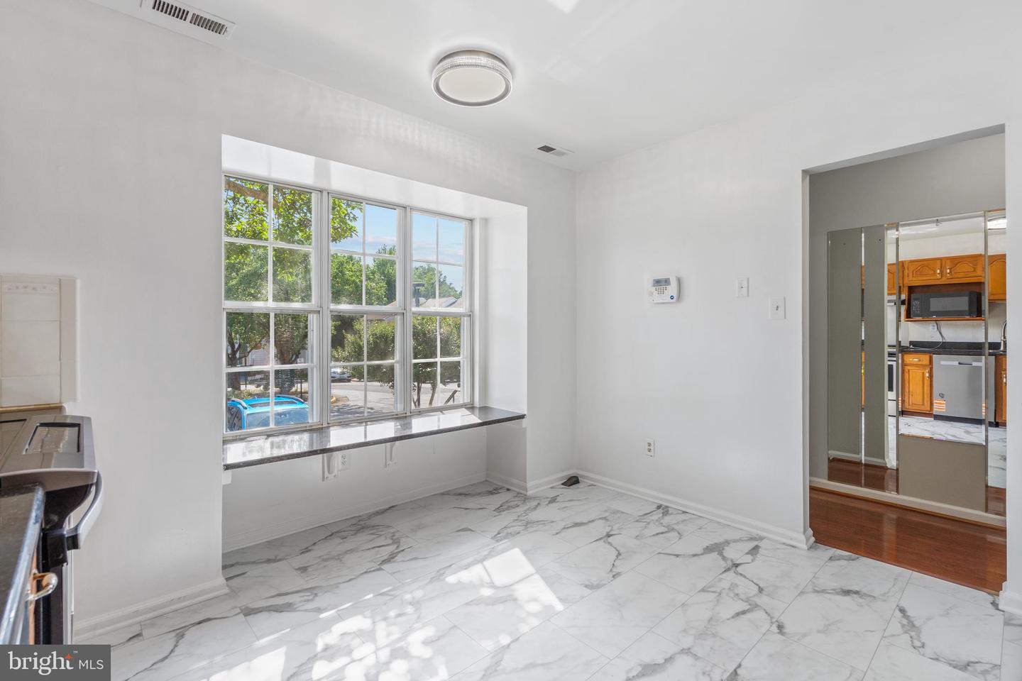 5501 WOODLAWN MANOR CT, ALEXANDRIA, Virginia 22309, 4 Bedrooms Bedrooms, ,3 BathroomsBathrooms,Residential,For sale,5501 WOODLAWN MANOR CT,VAFX2253830 MLS # VAFX2253830