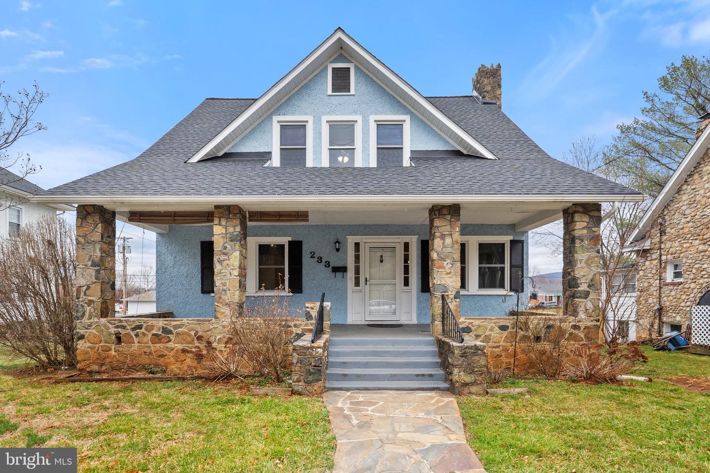233 VIRGINIA AVE, FRONT ROYAL, Virginia 22630, 5 Bedrooms Bedrooms, 12 Rooms Rooms,2 BathroomsBathrooms,Residential,For sale,233 VIRGINIA AVE,VAWR2011632 MLS # VAWR2011632