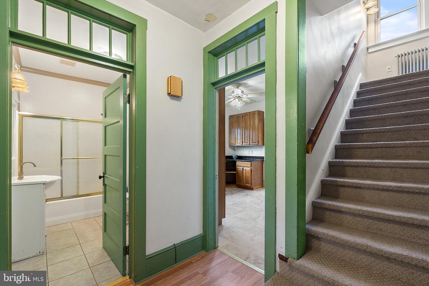 233 VIRGINIA AVE, FRONT ROYAL, Virginia 22630, 5 Bedrooms Bedrooms, 12 Rooms Rooms,2 BathroomsBathrooms,Residential,For sale,233 VIRGINIA AVE,VAWR2011632 MLS # VAWR2011632