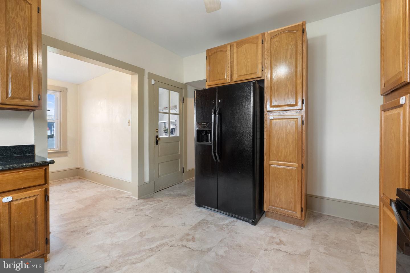 233 VIRGINIA AVE, FRONT ROYAL, Virginia 22630, 5 Bedrooms Bedrooms, 12 Rooms Rooms,2 BathroomsBathrooms,Residential,For sale,233 VIRGINIA AVE,VAWR2011632 MLS # VAWR2011632