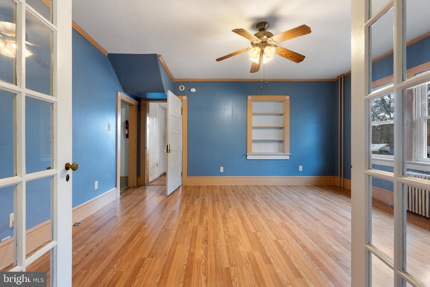 233 VIRGINIA AVE, FRONT ROYAL, Virginia 22630, 5 Bedrooms Bedrooms, 12 Rooms Rooms,2 BathroomsBathrooms,Residential,For sale,233 VIRGINIA AVE,VAWR2011632 MLS # VAWR2011632
