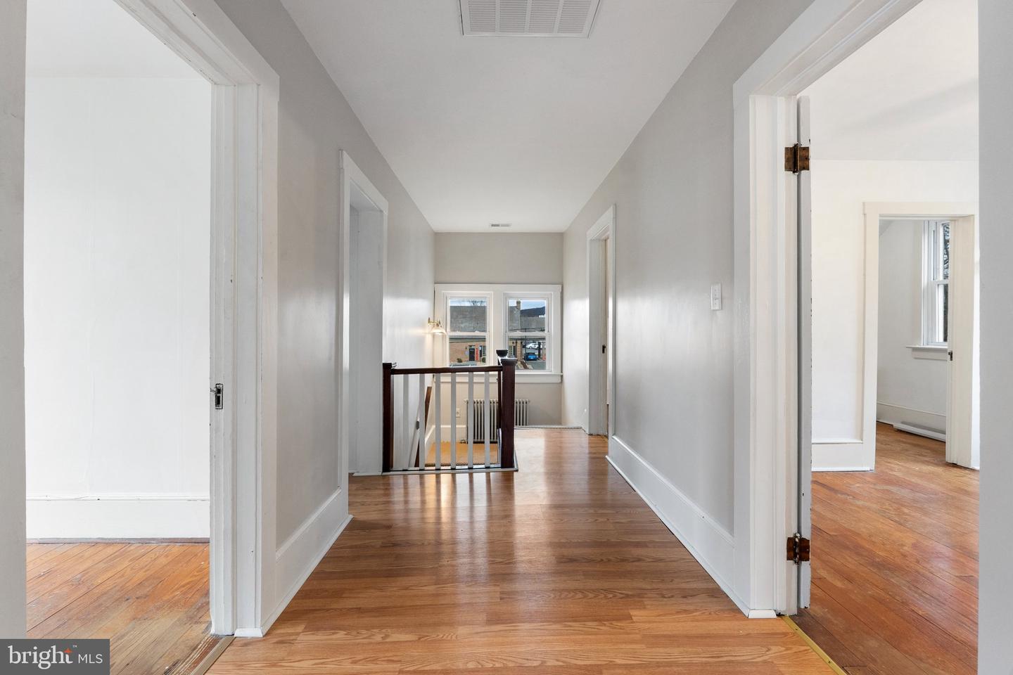 233 VIRGINIA AVE, FRONT ROYAL, Virginia 22630, 5 Bedrooms Bedrooms, 12 Rooms Rooms,2 BathroomsBathrooms,Residential,For sale,233 VIRGINIA AVE,VAWR2011632 MLS # VAWR2011632