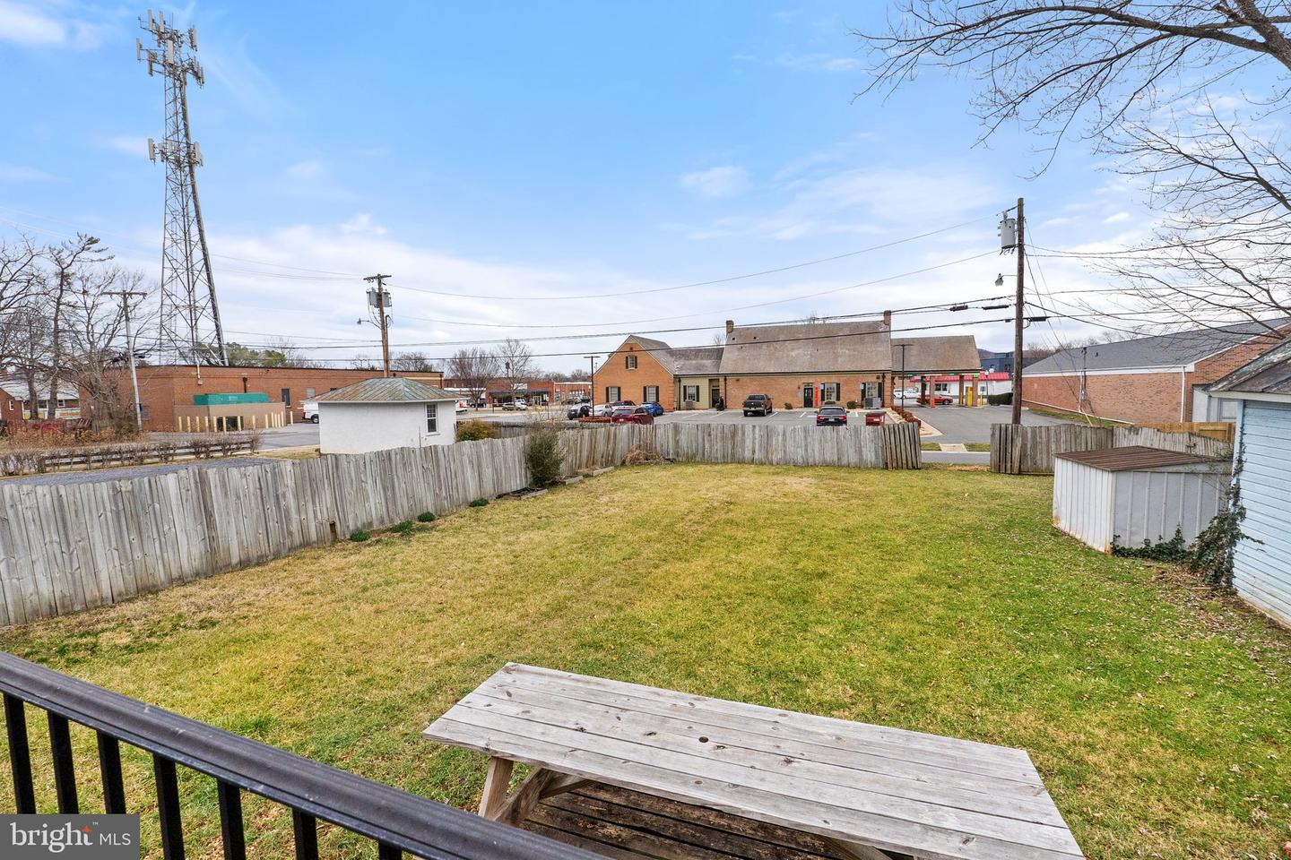 233 VIRGINIA AVE, FRONT ROYAL, Virginia 22630, 5 Bedrooms Bedrooms, 12 Rooms Rooms,2 BathroomsBathrooms,Residential,For sale,233 VIRGINIA AVE,VAWR2011632 MLS # VAWR2011632