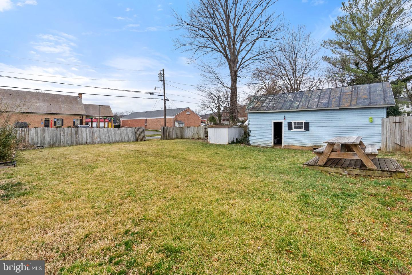 233 VIRGINIA AVE, FRONT ROYAL, Virginia 22630, 5 Bedrooms Bedrooms, 12 Rooms Rooms,2 BathroomsBathrooms,Residential,For sale,233 VIRGINIA AVE,VAWR2011632 MLS # VAWR2011632