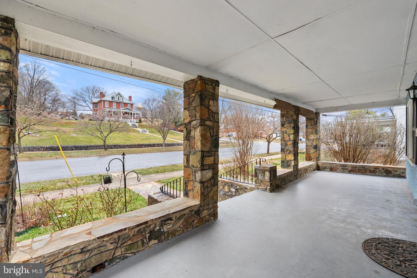 233 VIRGINIA AVE, FRONT ROYAL, Virginia 22630, 5 Bedrooms Bedrooms, 12 Rooms Rooms,2 BathroomsBathrooms,Residential,For sale,233 VIRGINIA AVE,VAWR2011632 MLS # VAWR2011632