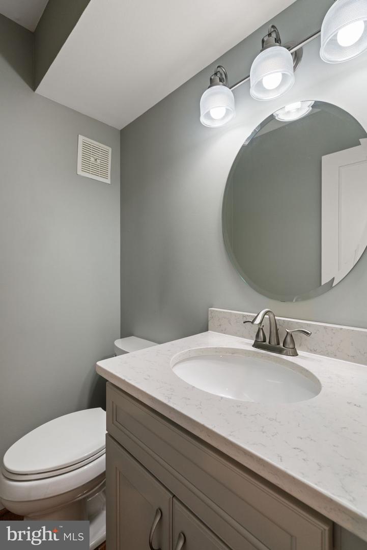 6026 HAVERHILL CT, SPRINGFIELD, Virginia 22152, 3 Bedrooms Bedrooms, 8 Rooms Rooms,2 BathroomsBathrooms,Residential,For sale,6026 HAVERHILL CT,VAFX2253840 MLS # VAFX2253840