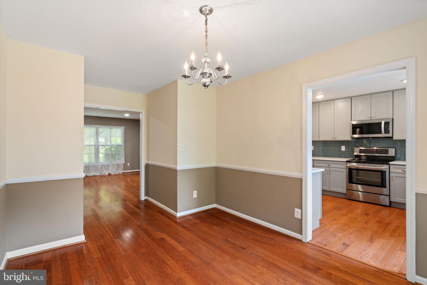 6026 HAVERHILL CT, SPRINGFIELD, Virginia 22152, 3 Bedrooms Bedrooms, 8 Rooms Rooms,2 BathroomsBathrooms,Residential,For sale,6026 HAVERHILL CT,VAFX2253840 MLS # VAFX2253840