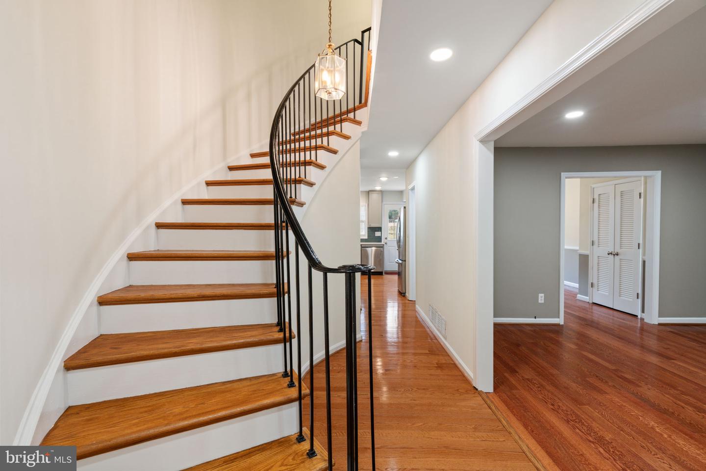 6026 HAVERHILL CT, SPRINGFIELD, Virginia 22152, 3 Bedrooms Bedrooms, 8 Rooms Rooms,2 BathroomsBathrooms,Residential,For sale,6026 HAVERHILL CT,VAFX2253840 MLS # VAFX2253840