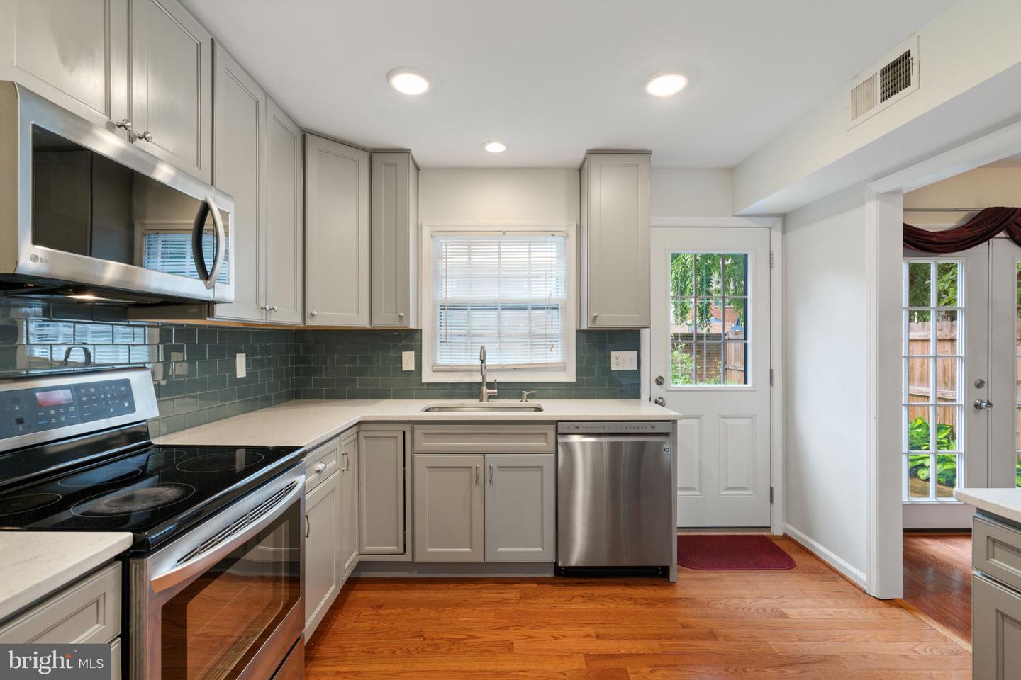 6026 HAVERHILL CT, SPRINGFIELD, Virginia 22152, 3 Bedrooms Bedrooms, 8 Rooms Rooms,2 BathroomsBathrooms,Residential,For sale,6026 HAVERHILL CT,VAFX2253840 MLS # VAFX2253840