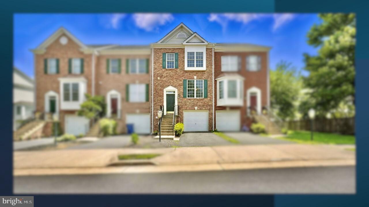 6167 MYRADALE WAY, HAYMARKET, Virginia 20169, 3 Bedrooms Bedrooms, ,2 BathroomsBathrooms,Residential,For sale,6167 MYRADALE WAY,VAPW2098556 MLS # VAPW2098556