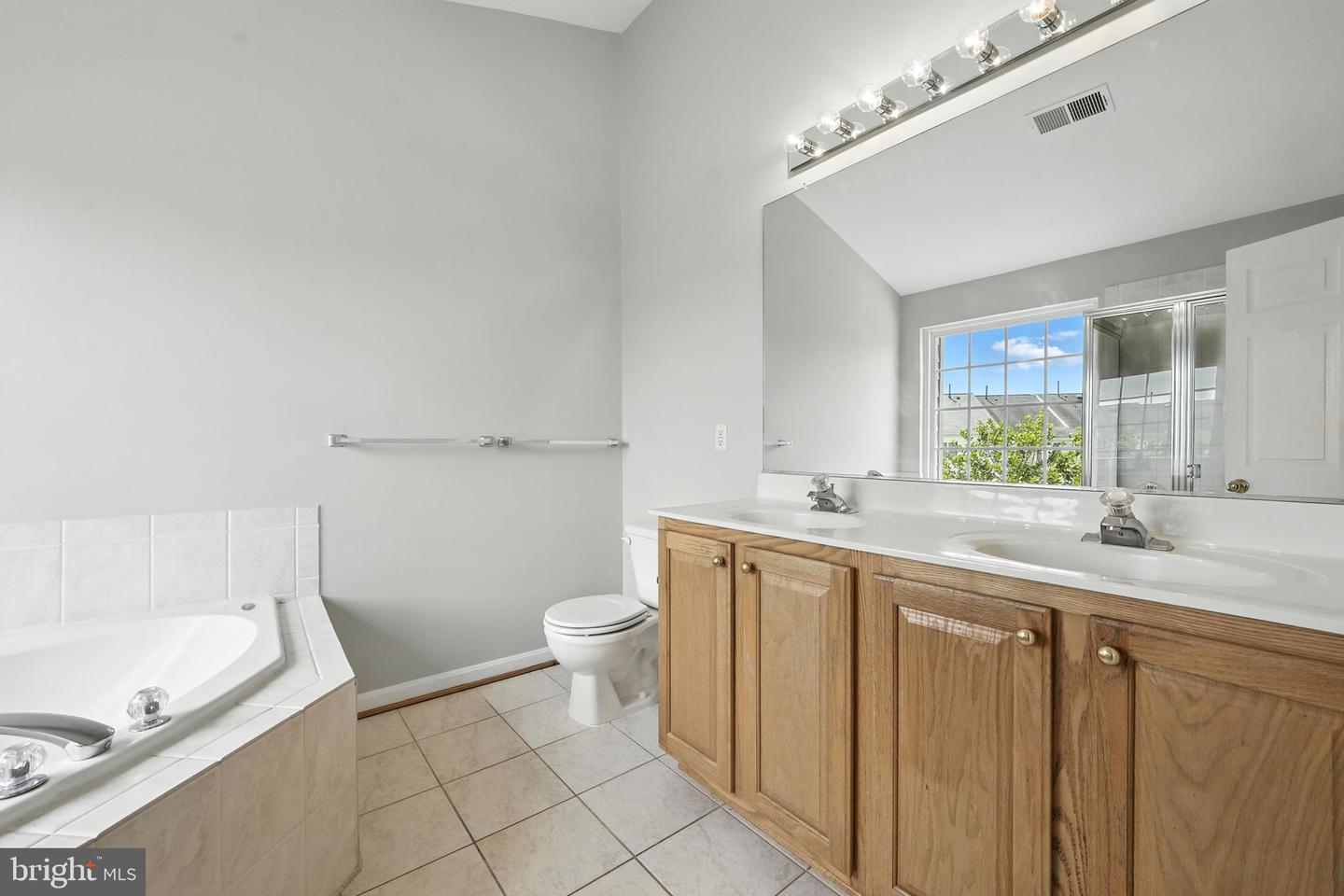 6167 MYRADALE WAY, HAYMARKET, Virginia 20169, 3 Bedrooms Bedrooms, ,2 BathroomsBathrooms,Residential,For sale,6167 MYRADALE WAY,VAPW2098556 MLS # VAPW2098556