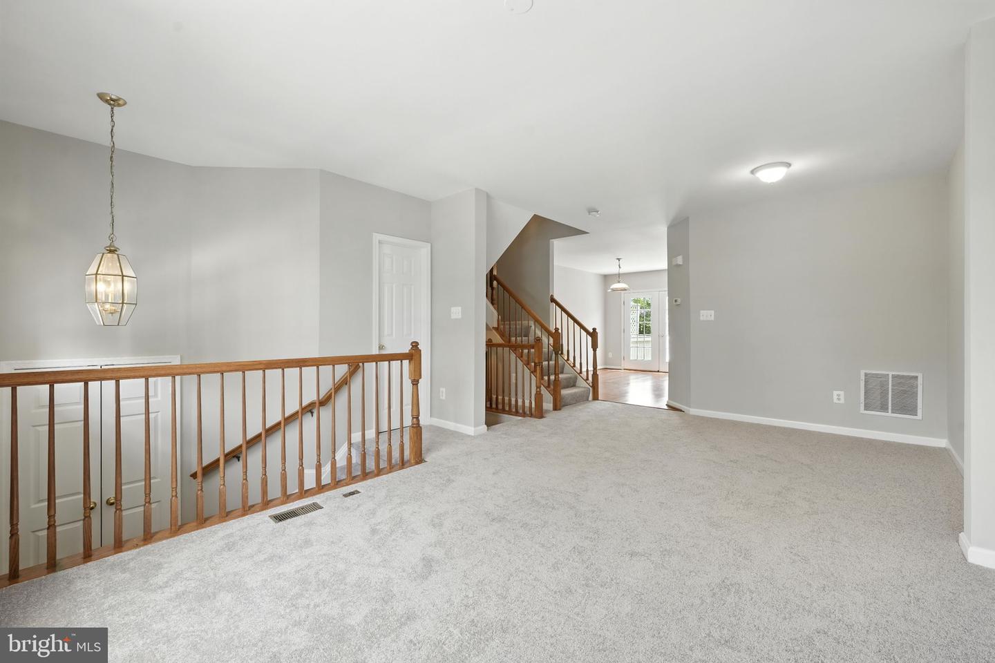 6167 MYRADALE WAY, HAYMARKET, Virginia 20169, 3 Bedrooms Bedrooms, ,2 BathroomsBathrooms,Residential,For sale,6167 MYRADALE WAY,VAPW2098556 MLS # VAPW2098556