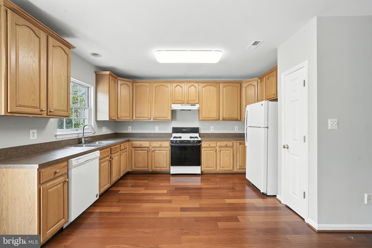 6167 MYRADALE WAY, HAYMARKET, Virginia 20169, 3 Bedrooms Bedrooms, ,2 BathroomsBathrooms,Residential,For sale,6167 MYRADALE WAY,VAPW2098556 MLS # VAPW2098556