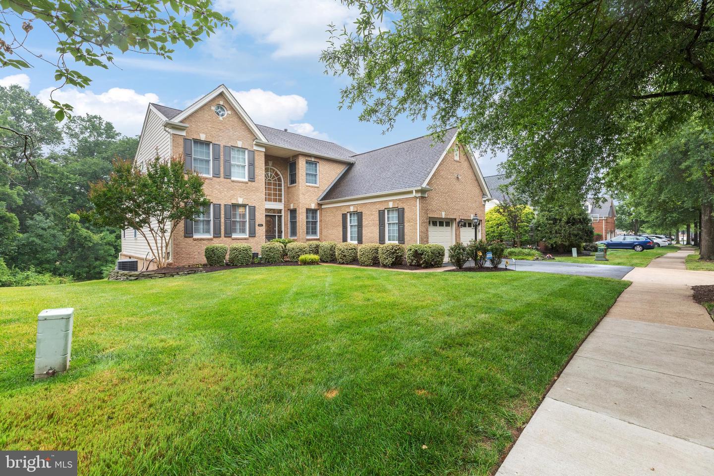 15292 GOLF VIEW DR, HAYMARKET, Virginia 20169, 4 Bedrooms Bedrooms, ,4 BathroomsBathrooms,Residential,For sale,15292 GOLF VIEW DR,VAPW2098570 MLS # VAPW2098570
