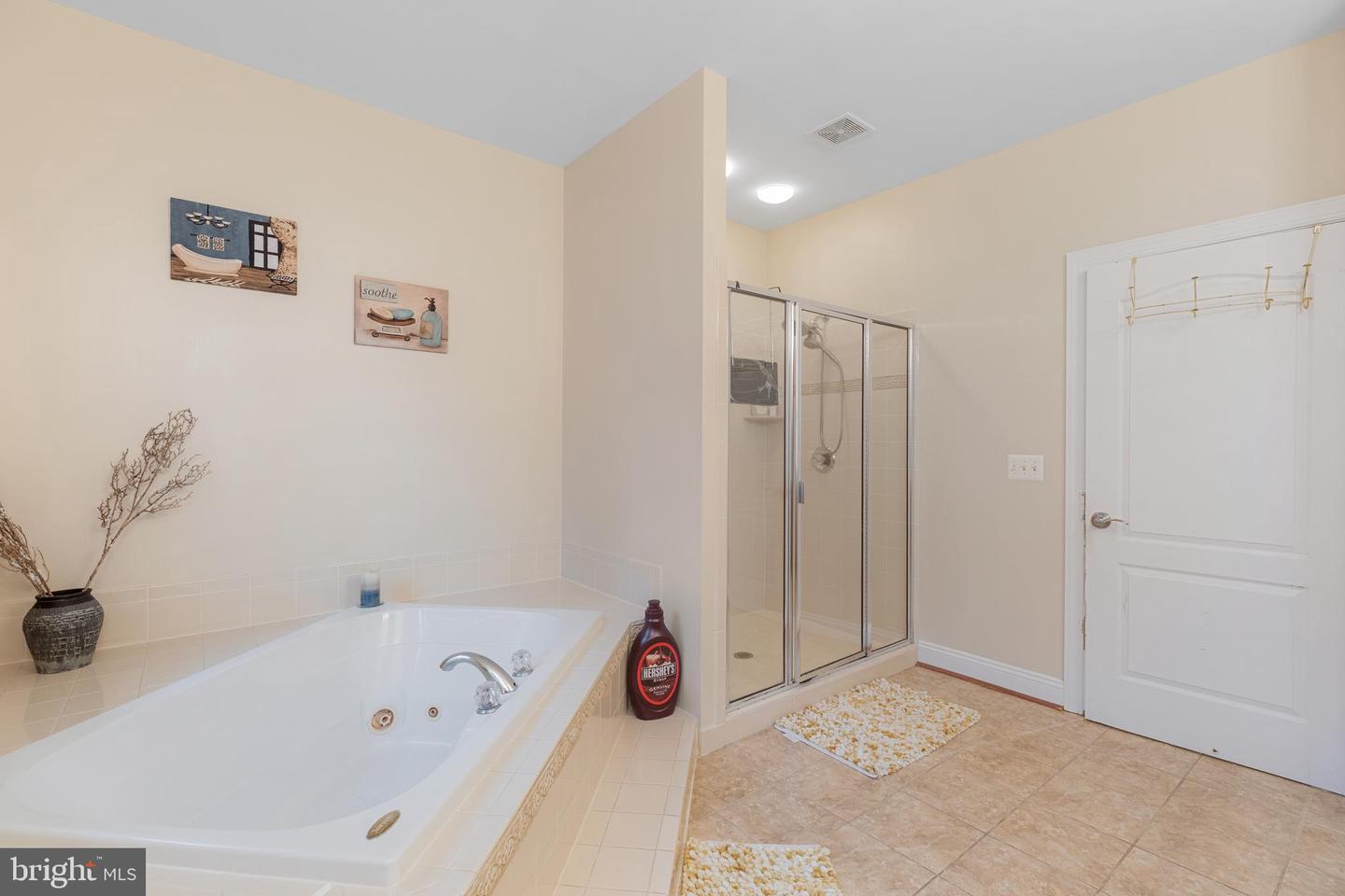 15292 GOLF VIEW DR, HAYMARKET, Virginia 20169, 4 Bedrooms Bedrooms, ,4 BathroomsBathrooms,Residential,For sale,15292 GOLF VIEW DR,VAPW2098570 MLS # VAPW2098570