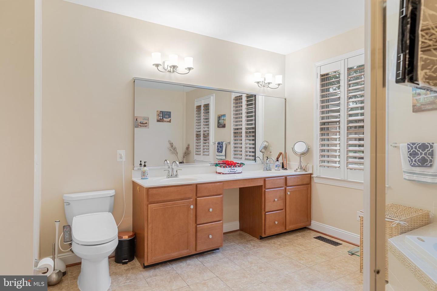 15292 GOLF VIEW DR, HAYMARKET, Virginia 20169, 4 Bedrooms Bedrooms, ,4 BathroomsBathrooms,Residential,For sale,15292 GOLF VIEW DR,VAPW2098570 MLS # VAPW2098570