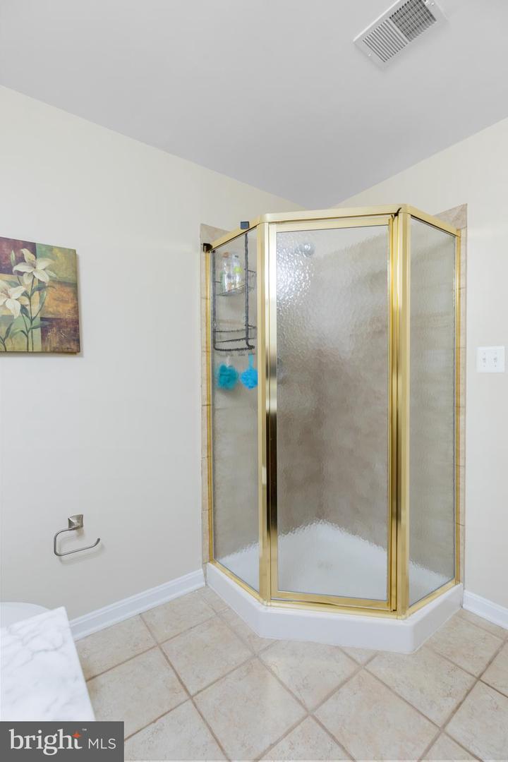 15292 GOLF VIEW DR, HAYMARKET, Virginia 20169, 4 Bedrooms Bedrooms, ,4 BathroomsBathrooms,Residential,For sale,15292 GOLF VIEW DR,VAPW2098570 MLS # VAPW2098570